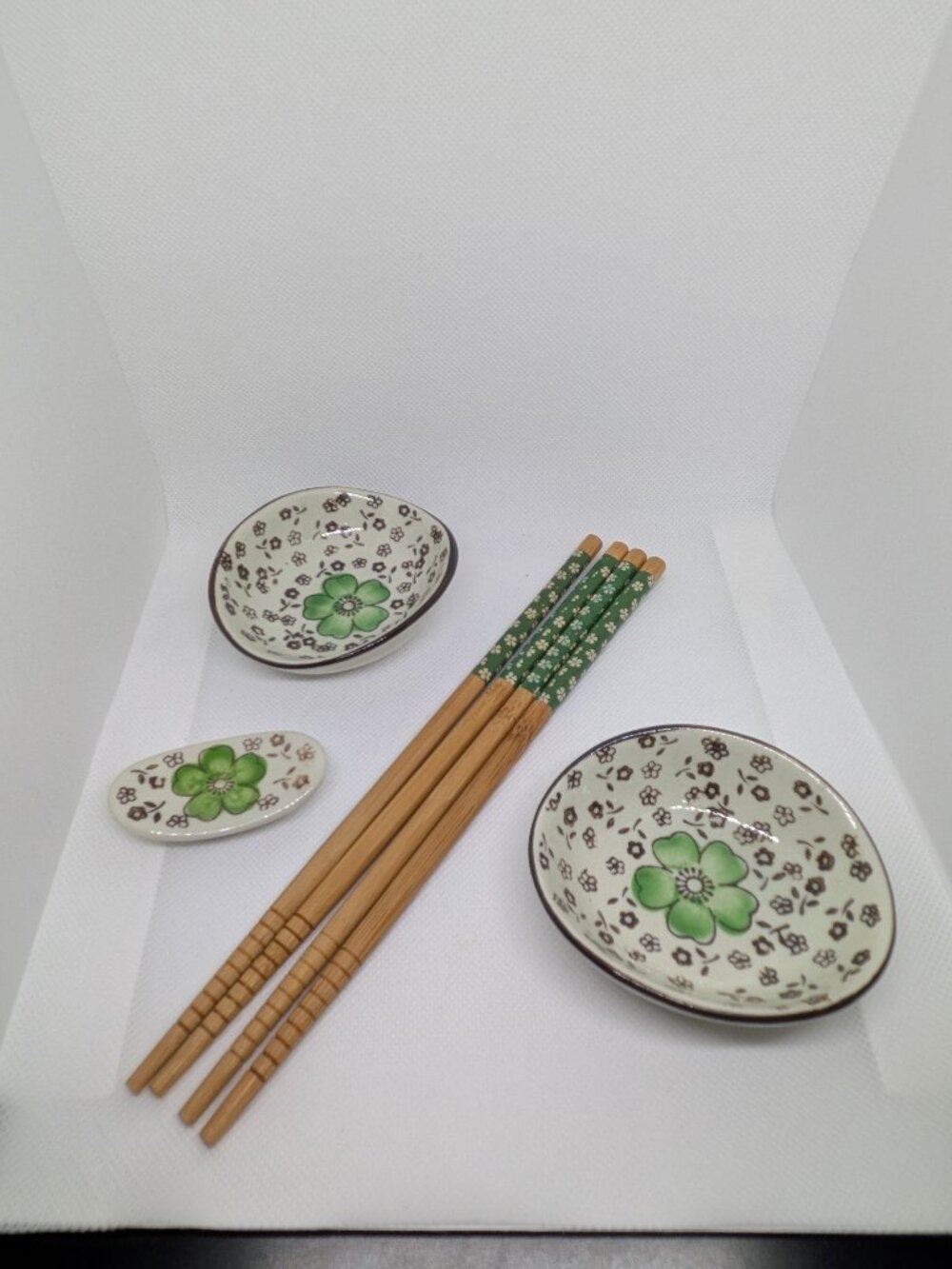 TLC Yicai Green Cherry Blossom Sushi Chopstick Sauce Dish Dining Set for 2